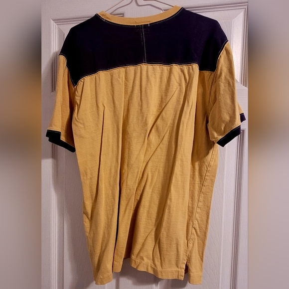 American Eagle shirt- Size Large - Picture 2 of 6